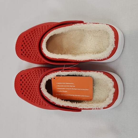 Layer 8 fur lined rubber clogs. Size 6 - Picture 3 of 7